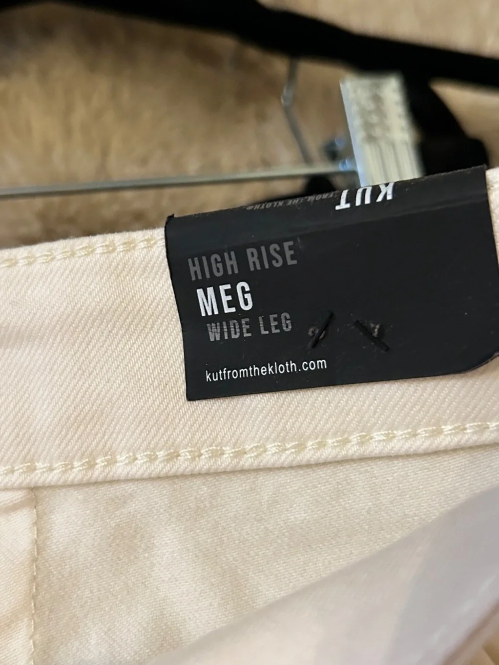 Kut from the Kloth Meg High-Rise Wide Leg Denim with Raw Hem - Size 14 - NWT - Picture 4 of 4